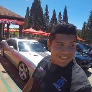 Meet your Posher, Daniel